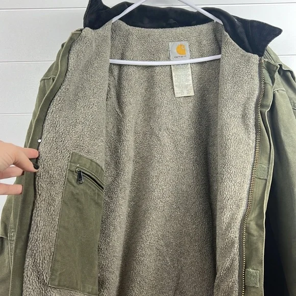 Men’s Carhartt 2XL tall Sherpa lined jacket *missing hood* in great condition